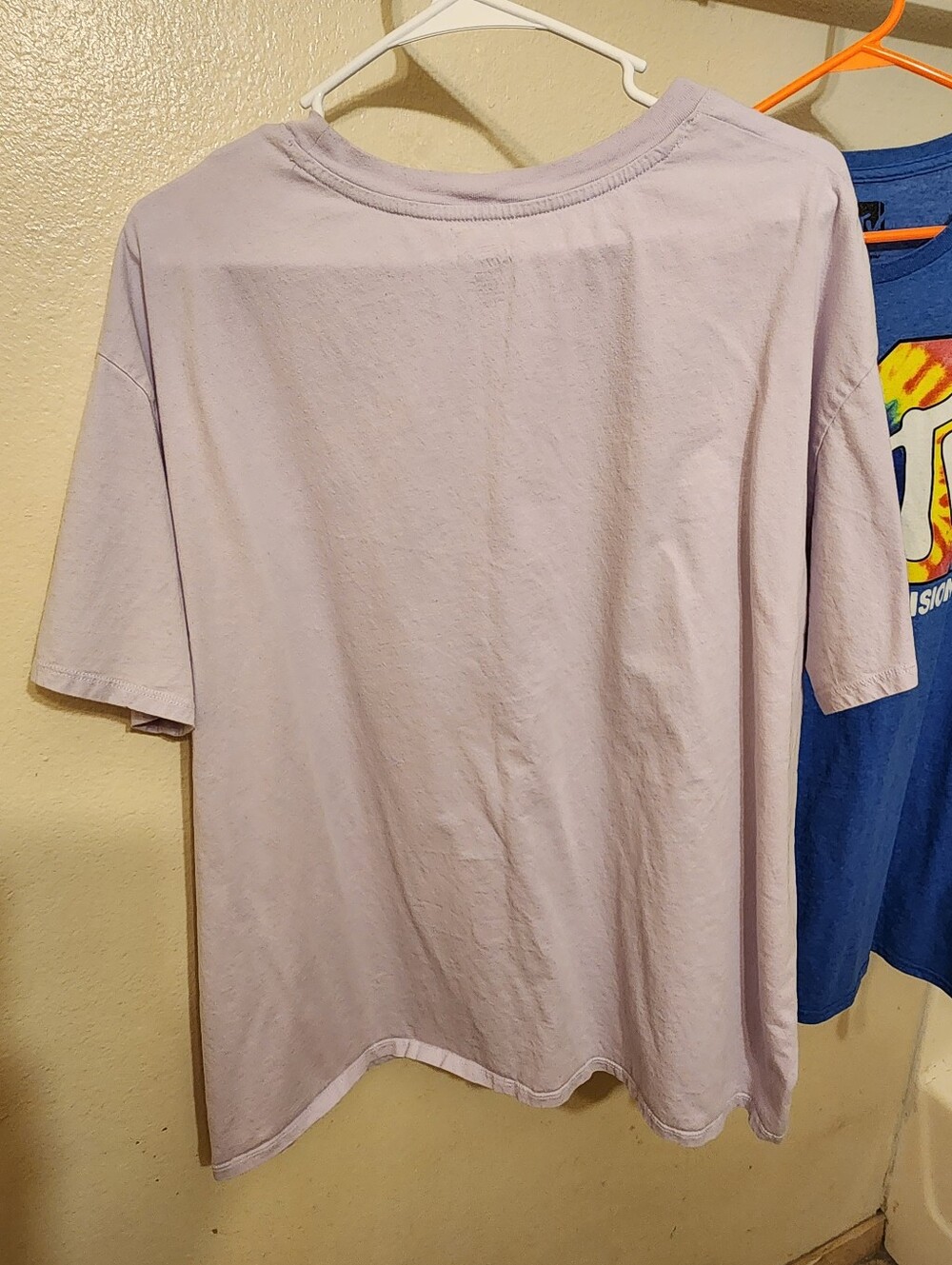 Ford Mustang Graphic Tee in Light Purple & MTV Tie-Dye Logo Tee in Blue - Bundle - Picture 5 of 10